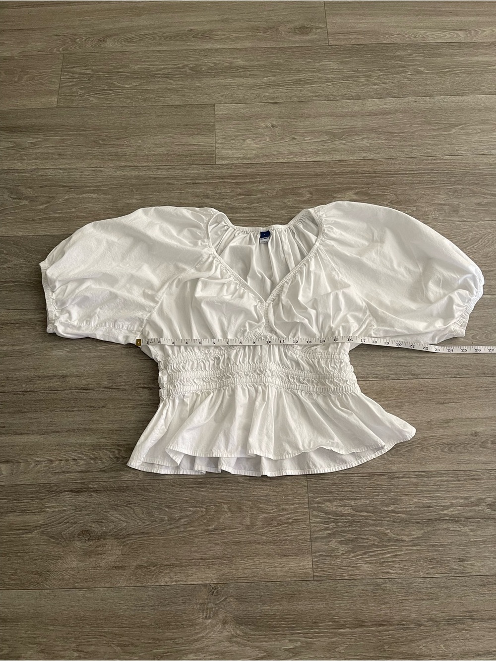 Old Navy Smocked V-Neck Peplum Top - Large - Picture 4 of 8